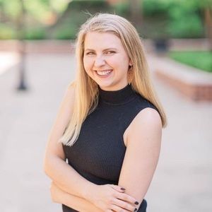 Meet your Posher, Chloe